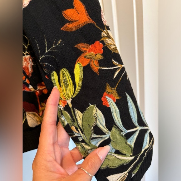 Sweater - Picture 3 of 3